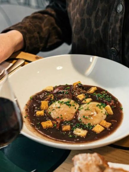 restaurant-bistro-orouge-plat-carre